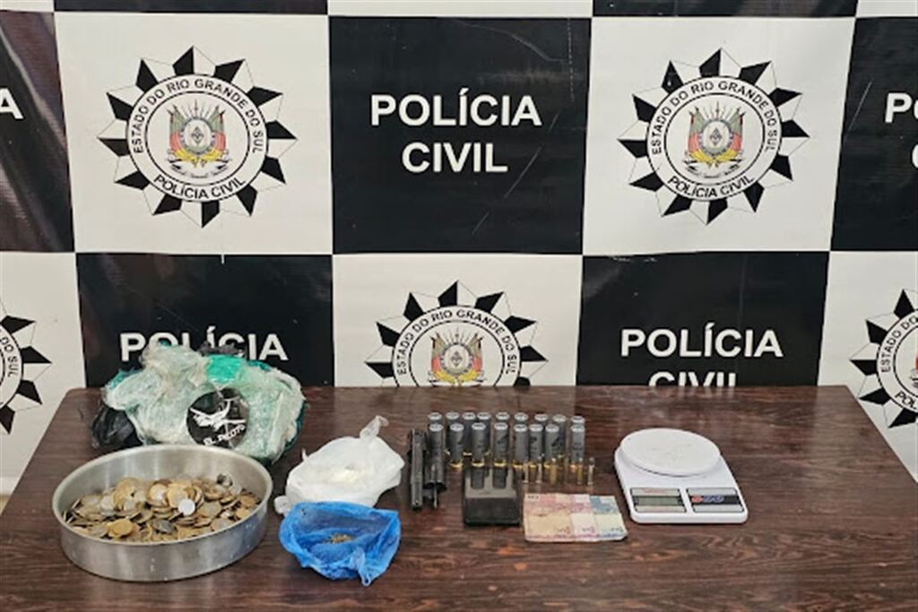 Jovem é preso em flagrante por tráfico e porte ilegal de arma em São Gabriel