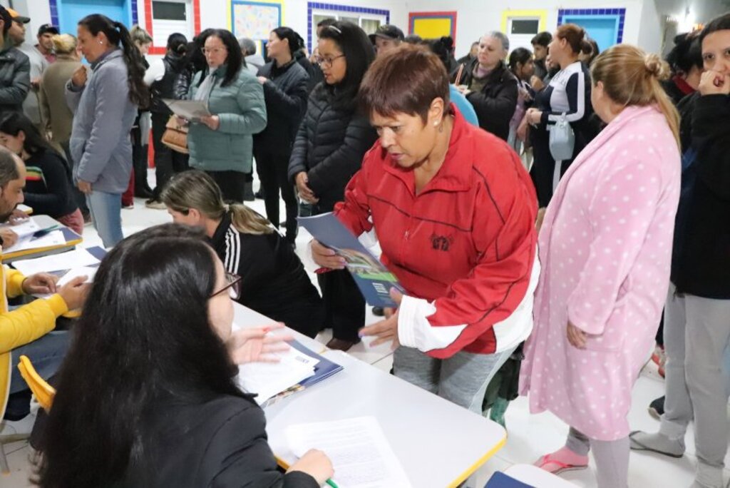 72 matrículas são entregues no loteamento Brenner
