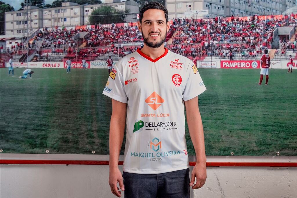 Jean Roberto chega para reforçar o Inter-SM na reta final da 1ª fase da Copa FGF