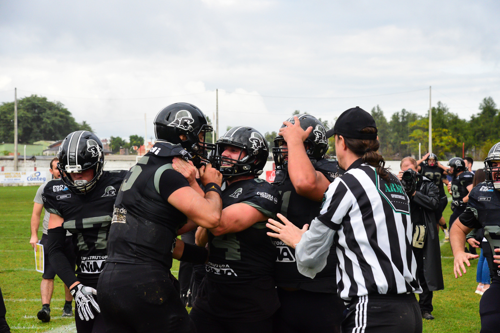 título imagem Soldiers enfrenta T-Rex pela Liga Brasil Futebol Americano
