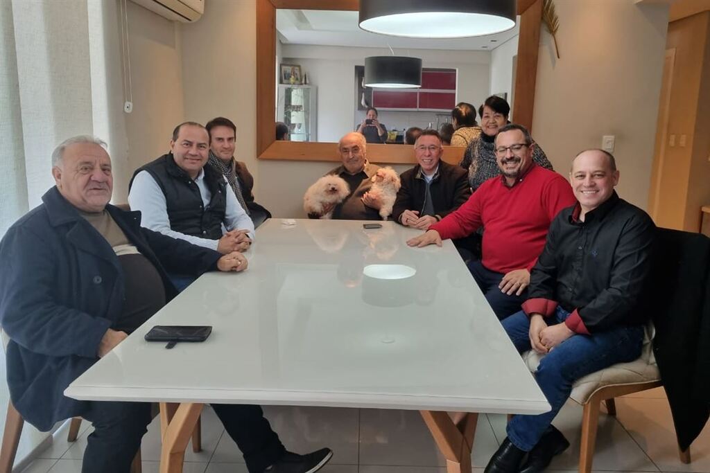 Aliança entre PT  União Brasil cada dia mais afinada