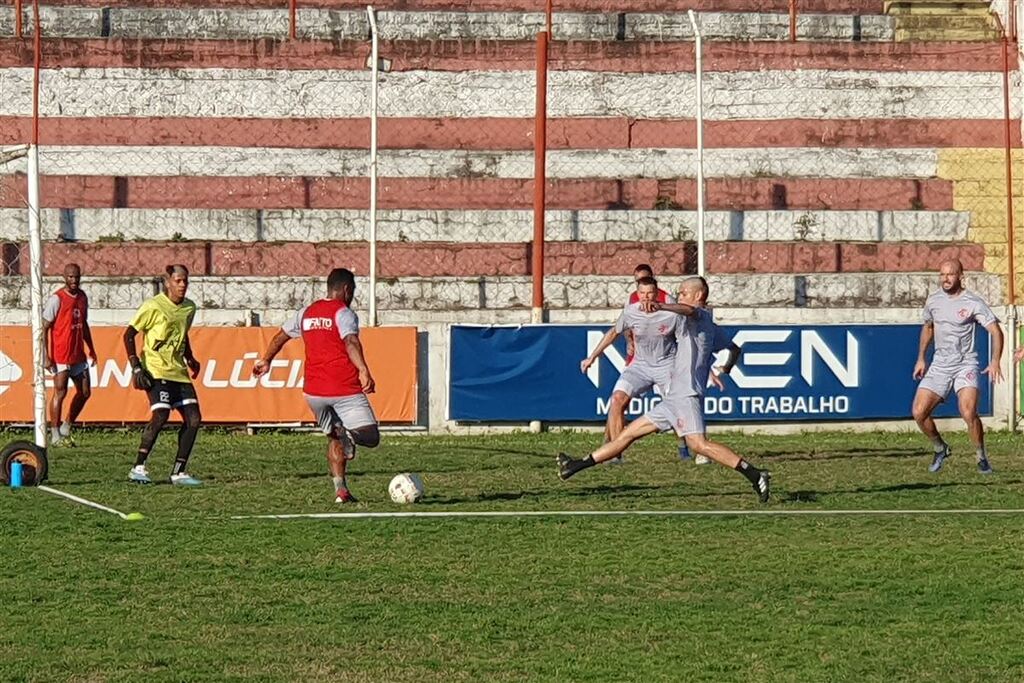 título imagem Inter-SM só deve voltar a jogar no próximo dia 23