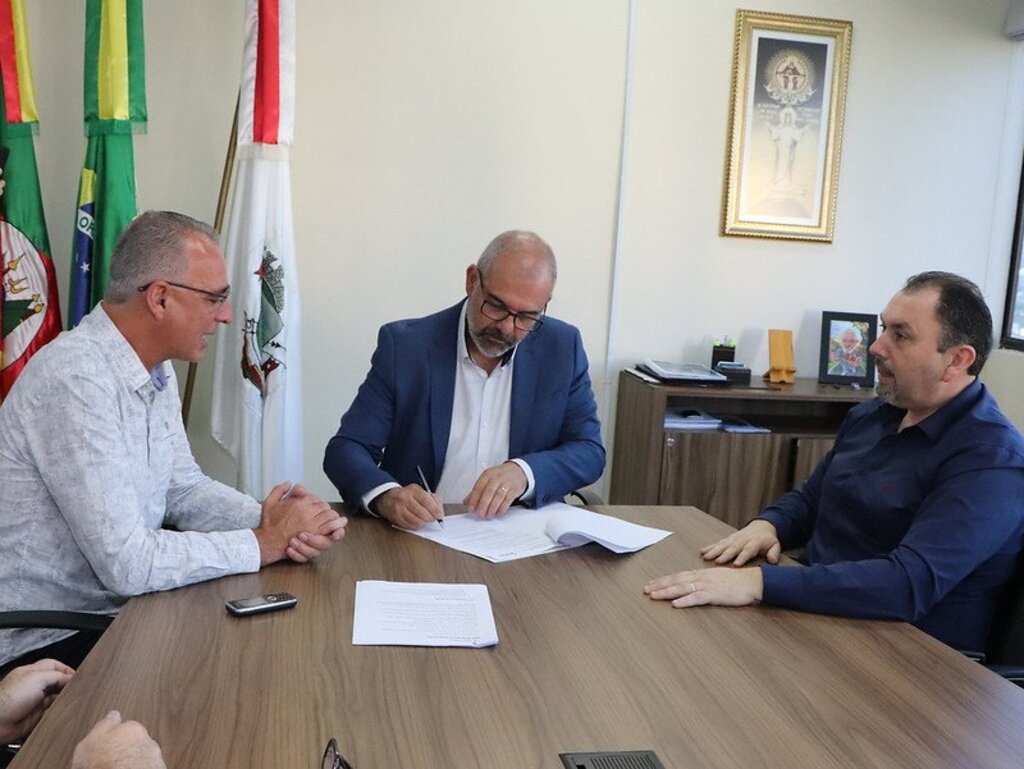 Emprega Santa Maria: iniciativa é formalizada como projeto de lei
