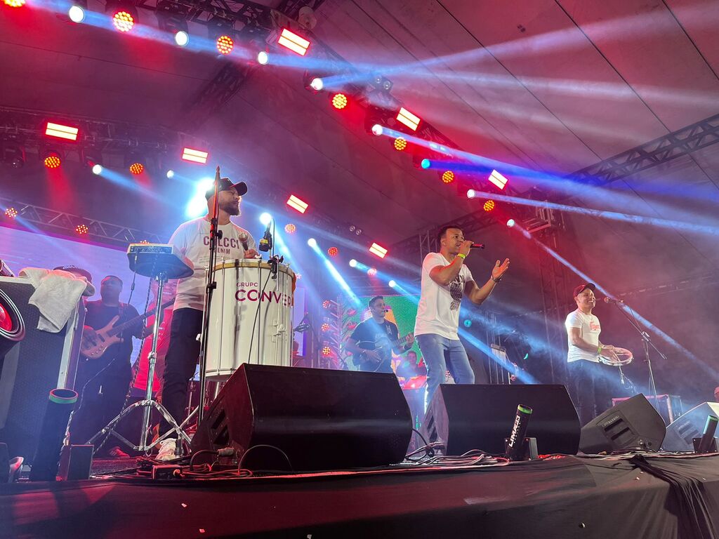 Fotos: Bianca Guimarães - Grupo Conversa Fora subiu ao palco na última noite da Calourada de Inverno