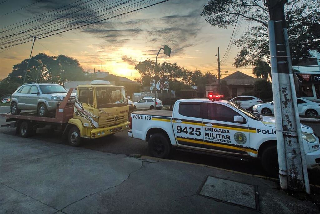 Jovem suspeito de abigeato é preso com faca e munições em Santa Maria