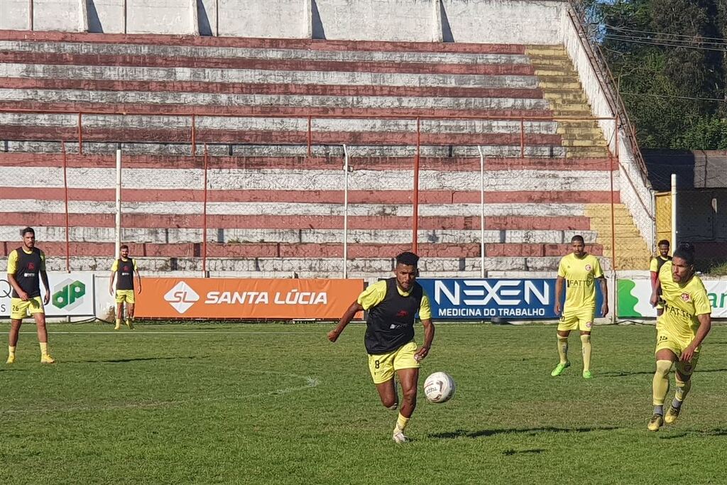 título imagem Amistoso entre Inter-SM e São Luiz é antecipado para quinta-feira