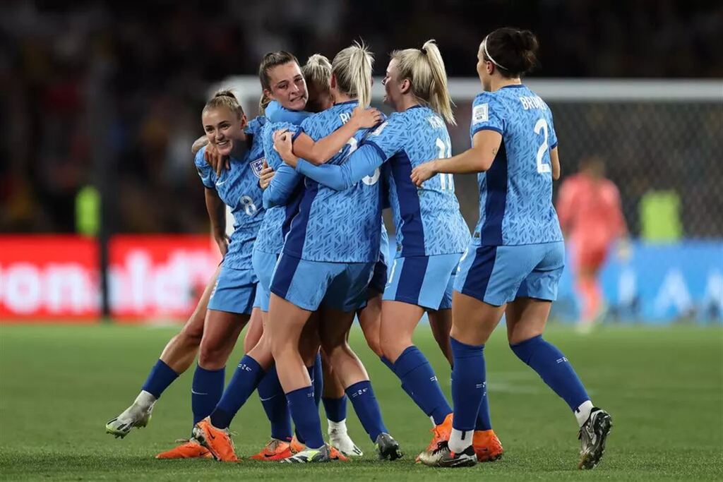 Foto: Divulgação Fifa - A Inglaterra venceu a Austrália, por 3 a 1, e garantiu a vaga na final do torneio contra a Espanha