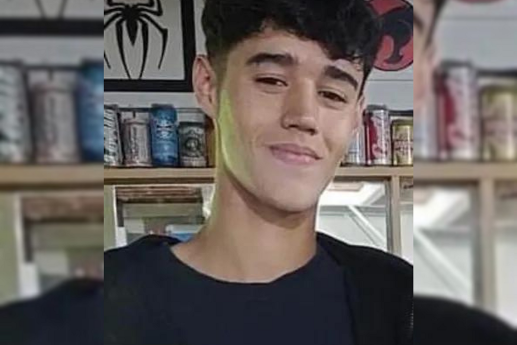 título imagem Comunidade de Santiago lamenta morte de adolescente de 17 anos após disparo de arma