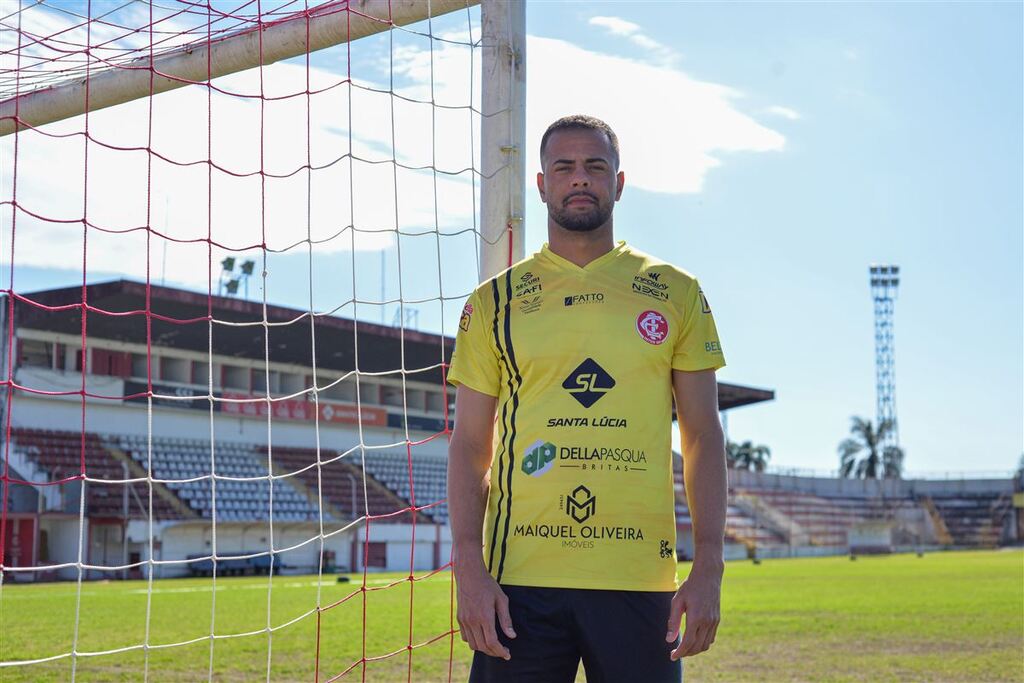 Inter-SM anuncia goleiro para reta final da 1ª fase da Copa FGF