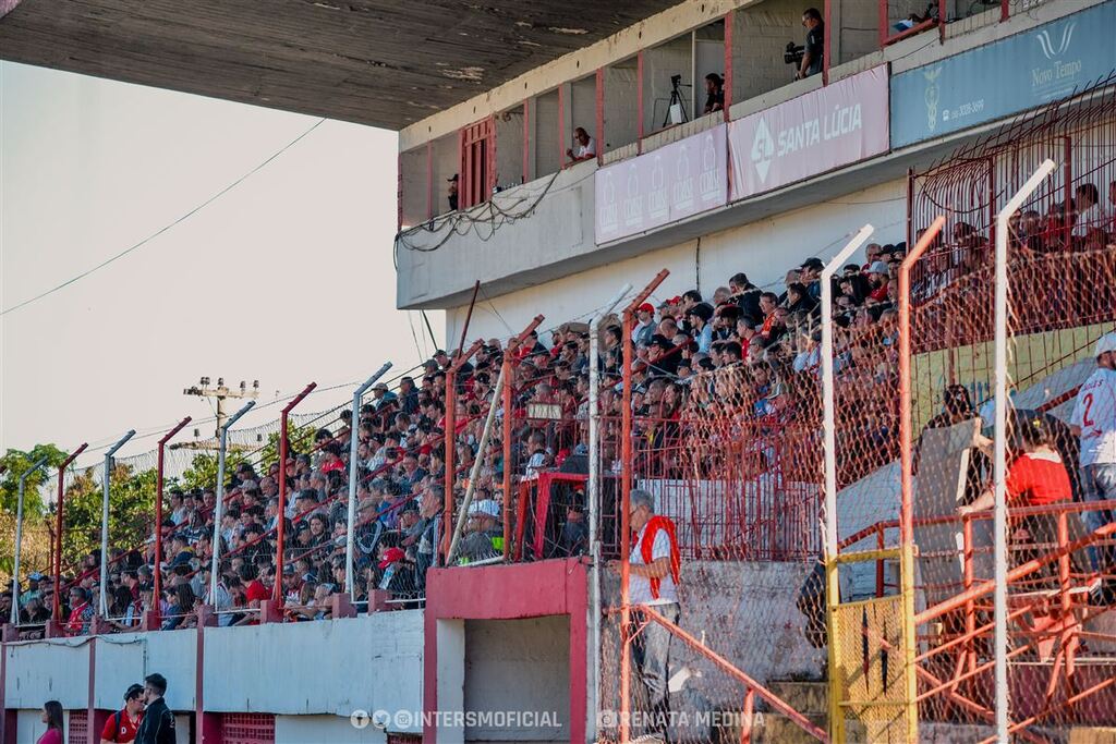 Foto: Renata Medina (Inter-SM) - Para incentivar a presença do torcedor nas arquibancadas, o Inter-SM está com uma promoção de ingressos duplos para os jogos