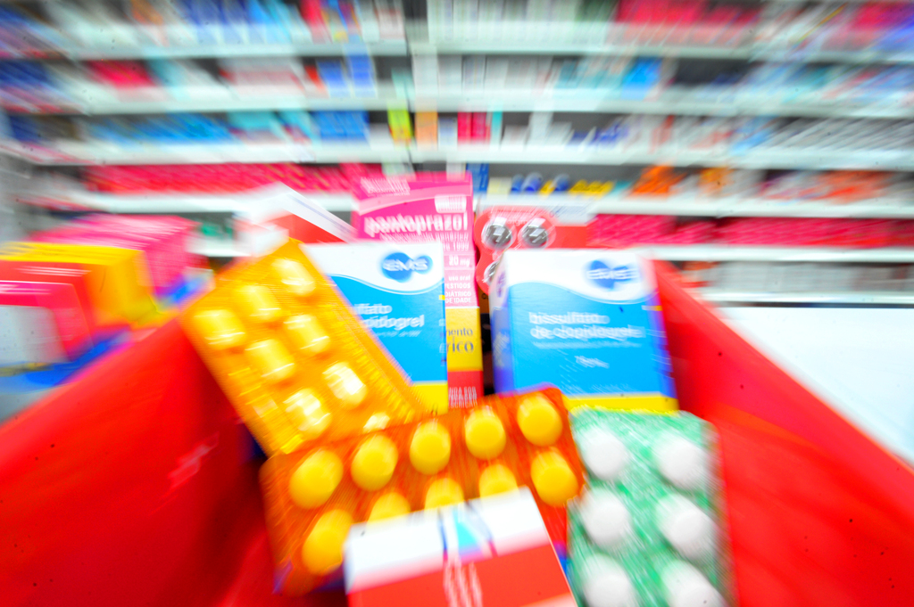 título imagem Farmácias públicas vão divulgar estoques de medicamentos na internet