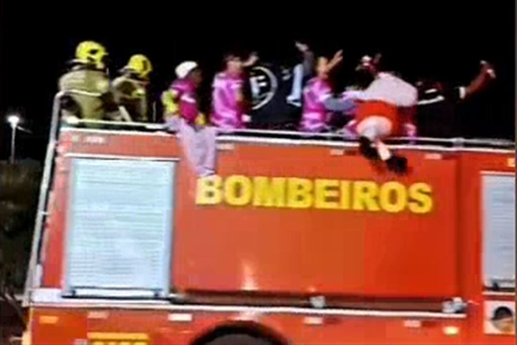 título imagem Juventus SM é recebido com festa em Santa Maria após conquista da Copa do Brasil de Futebol 7