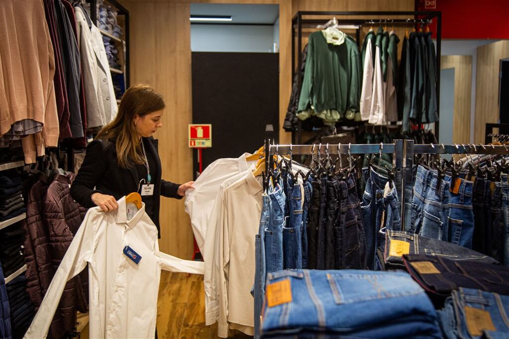 título imagem Economia brasileira cresce 0,9% no segundo trimestre de 2023