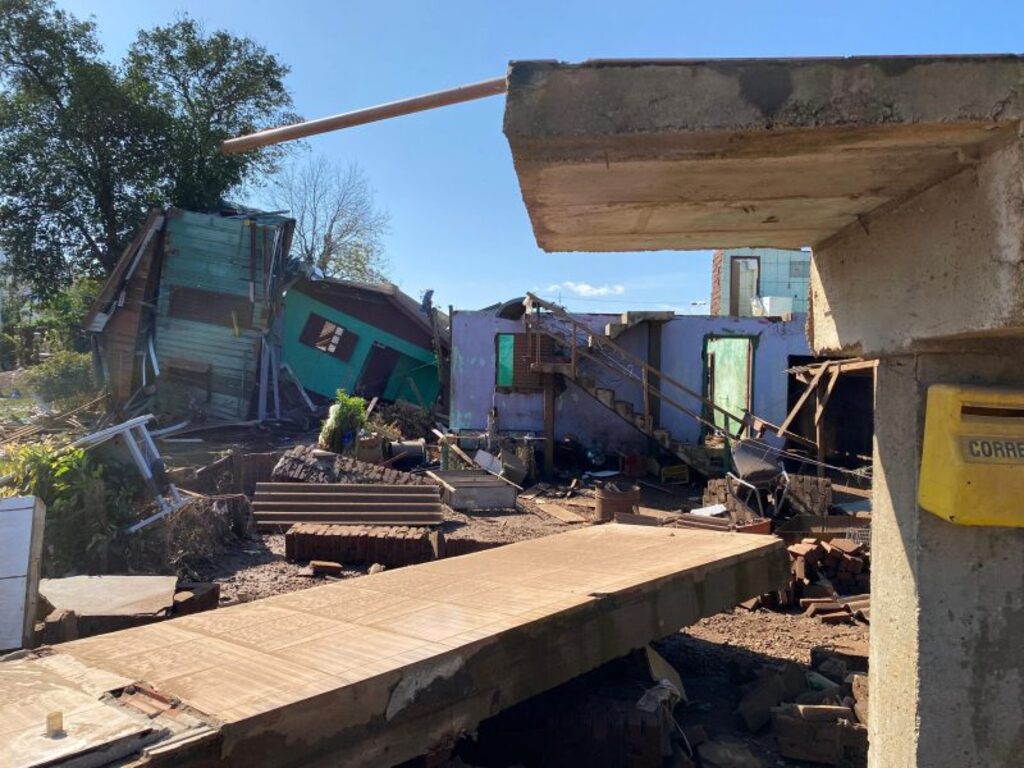 Conforme Defesa Civil, número de mortos sobe para 39 em decorrência da enchente no Estado