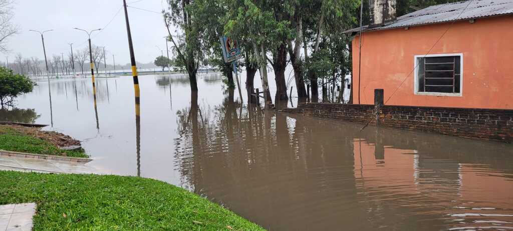 título imagem Chuvas já deixam cerca de 300 moradores desalojados na Região Central do Estado