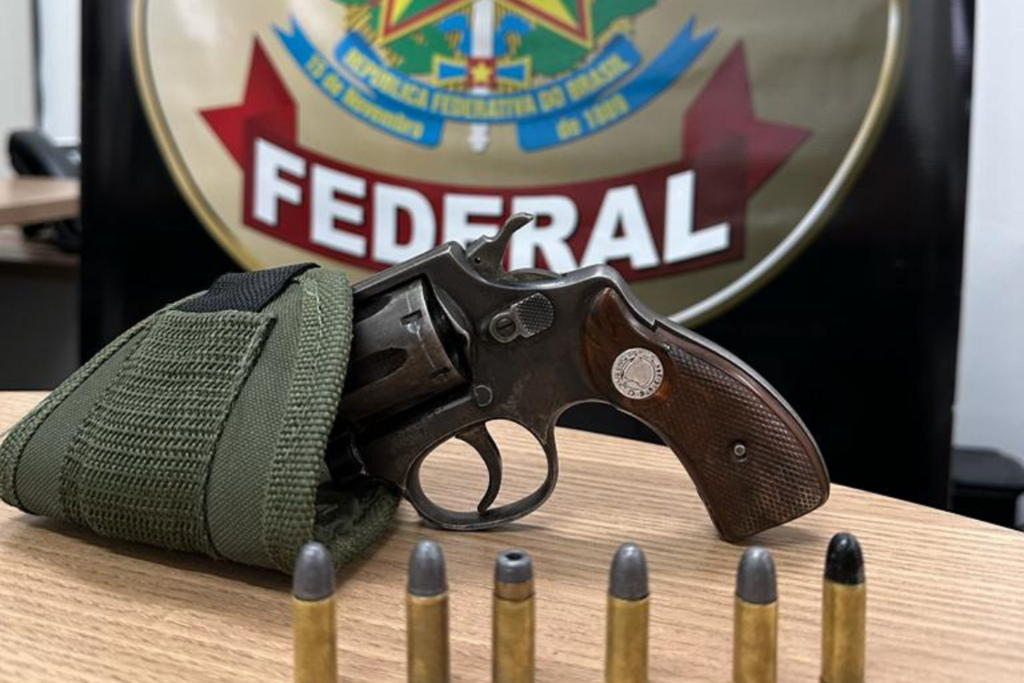 Polícia Federal prende prestador de serviço de segurança por porte ilegal de arma de fogo