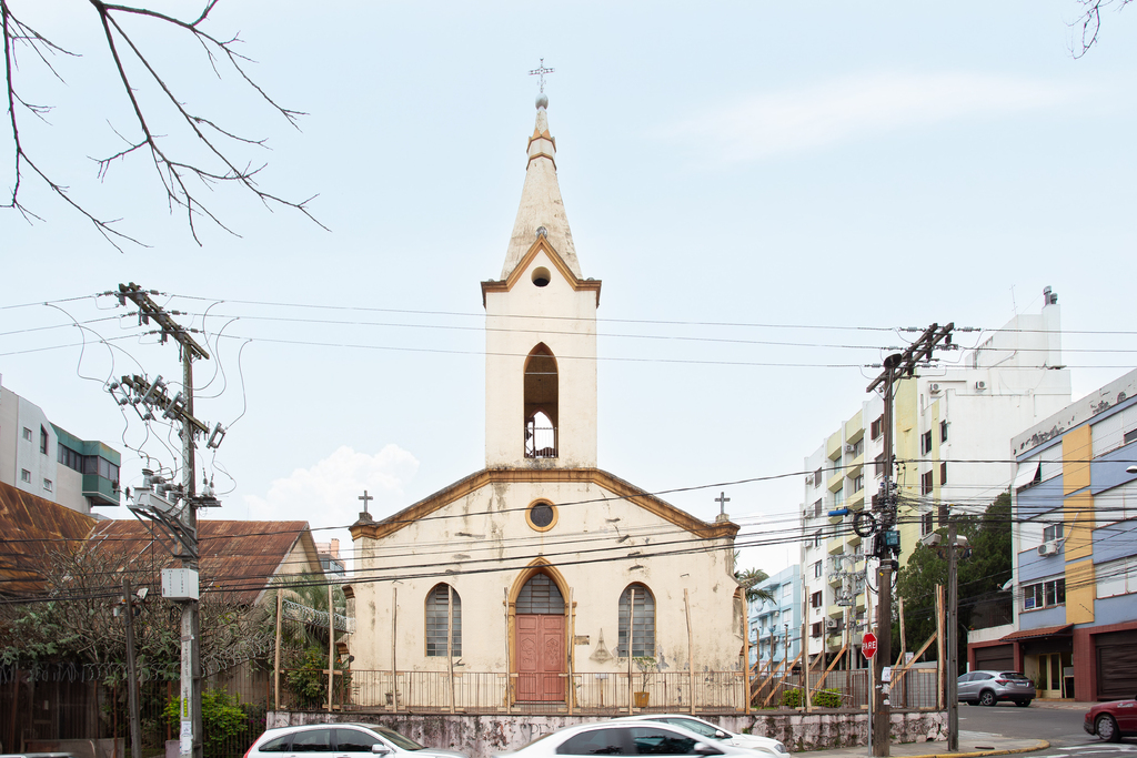 título imagem Casa dos sinos mais polêmicos do Brasil, templo histórico de Santa Maria será restaurado