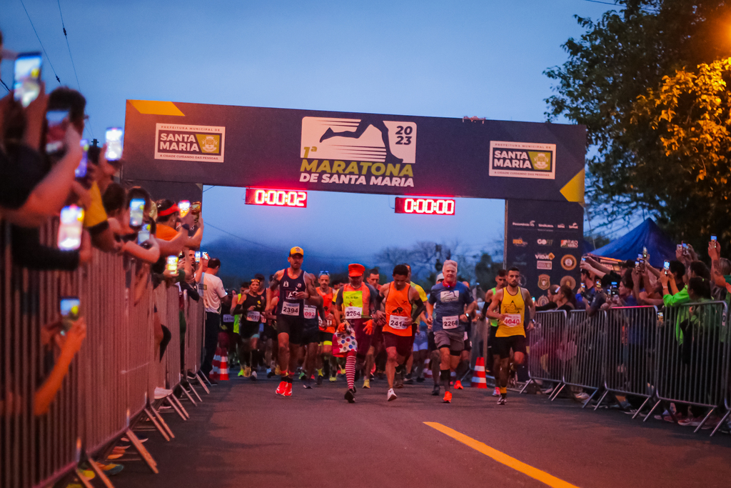 Gabriel Pozzo e Caren Lemos vencem a 1ª Maratona de Santa Maria