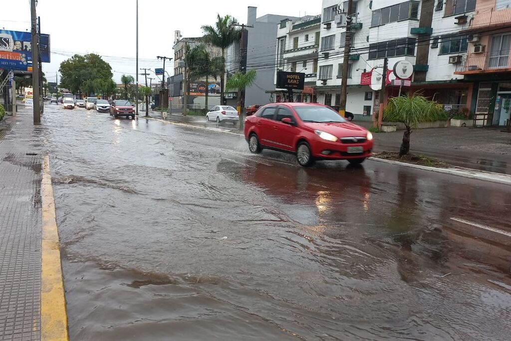 Galeria de imagens: Avenida Dores