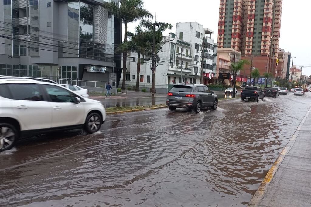 Galeria de imagens: Avenida Dores
