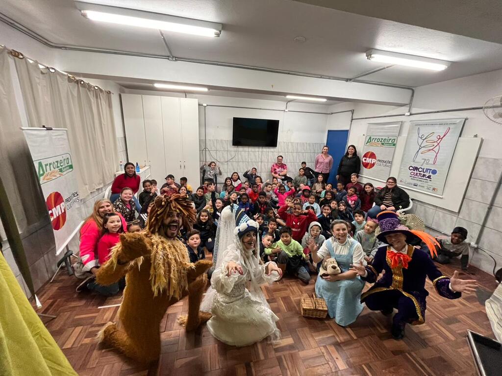 título imagem 7º Circuito Cultural: escolas de São Sepé recebem apresentação do espetáculo 