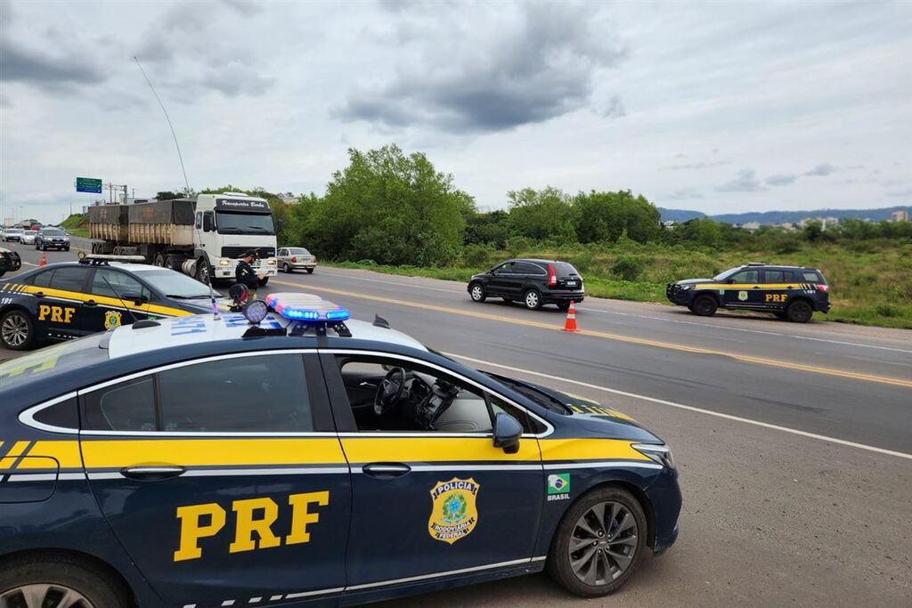 Foto: Polícia Rodoviária Federal (PRF) - Fiscalizações ocorreram na BR-158 entre sexta-feira (29) e sábado (30)