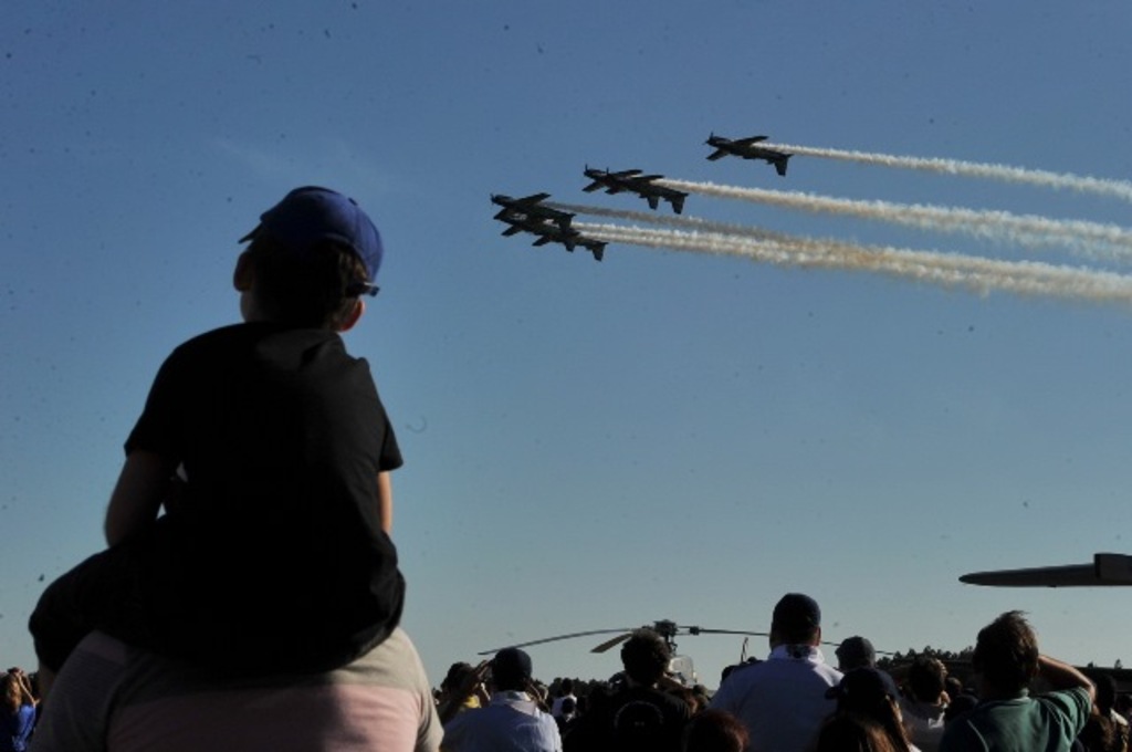 Expoaer 2023 será realizada neste mês e terá a volta da tradicional Esquadrilha da Fumaça