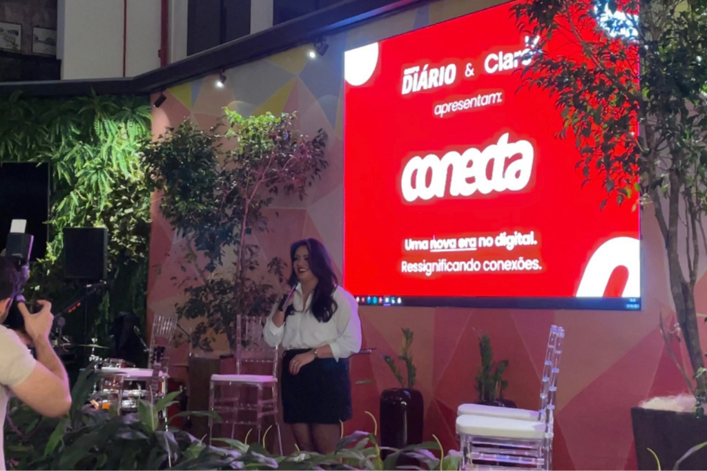 Galeria de imagens: Diretora Administrativa do Grupo Diário no lançamento da Conecta