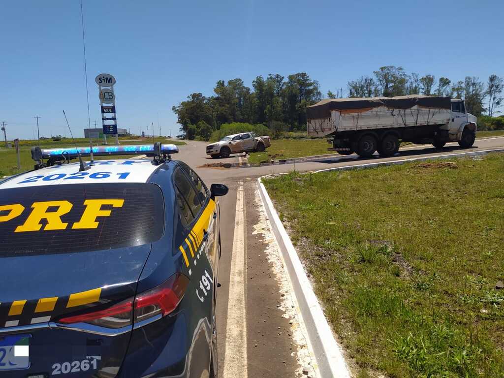 Acidente na BR-287 deixa duas pessoas feridas em Santiago