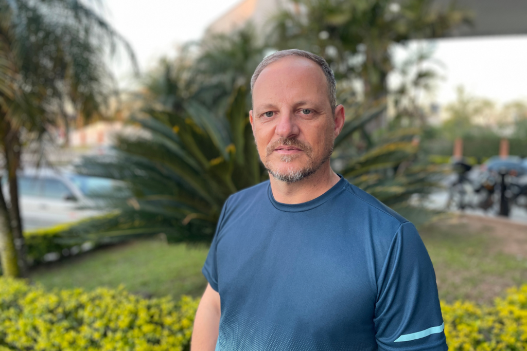 Foto: Nathália Arantes (Diário) - Logo após a sua chegada em Santa Maria, Levi recebeu a reportagem do Diário para relatar o que viveu em Israel