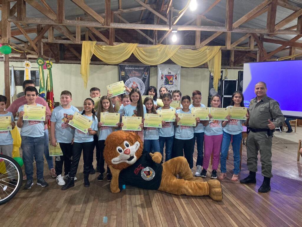 Formatura do Proerd reúne 43 alunos em cidade da região