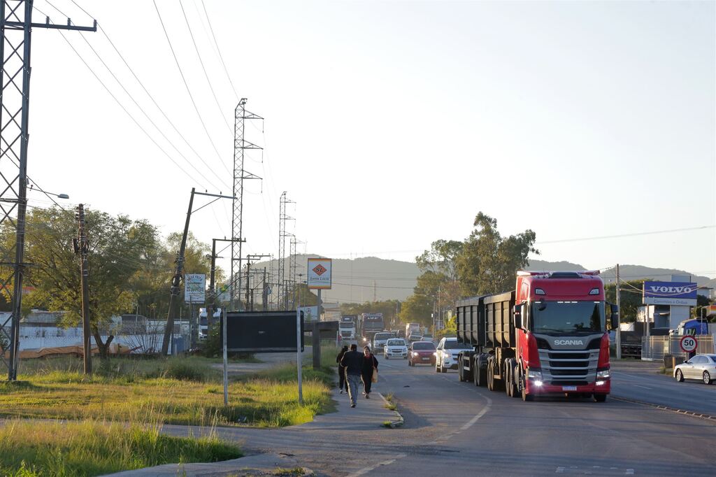 título imagem BR-392, na saída para São Sepé, será duplicada a partir de 2024