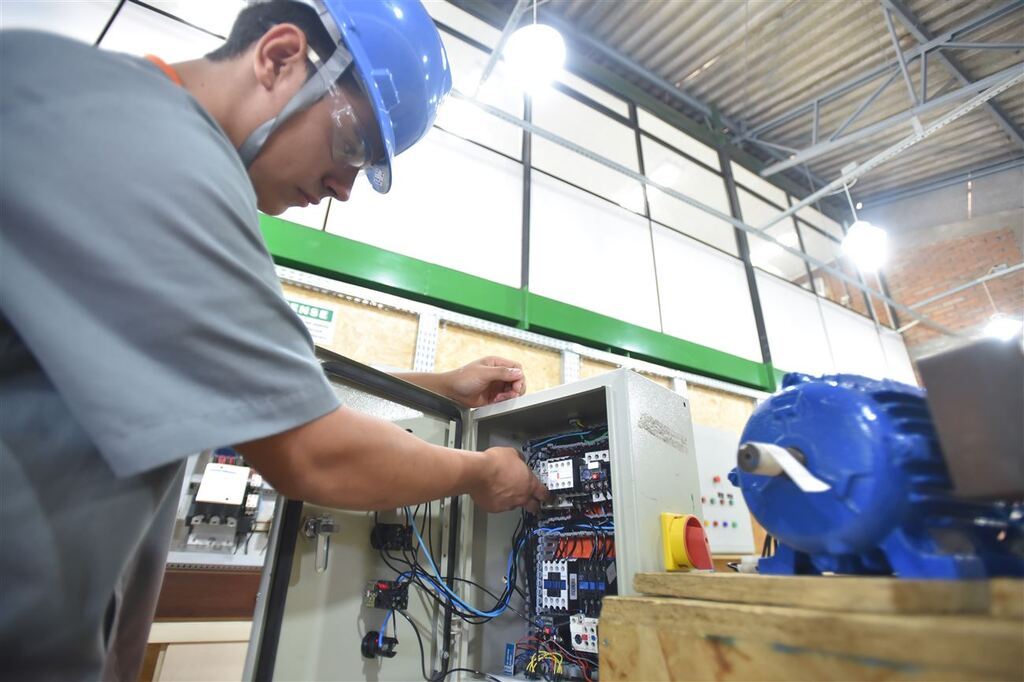 título imagem Com o objetivo de ajudar jovens na busca por uma profissão, Mundo Senai ocorre nesta quinta-feira em Santa Maria