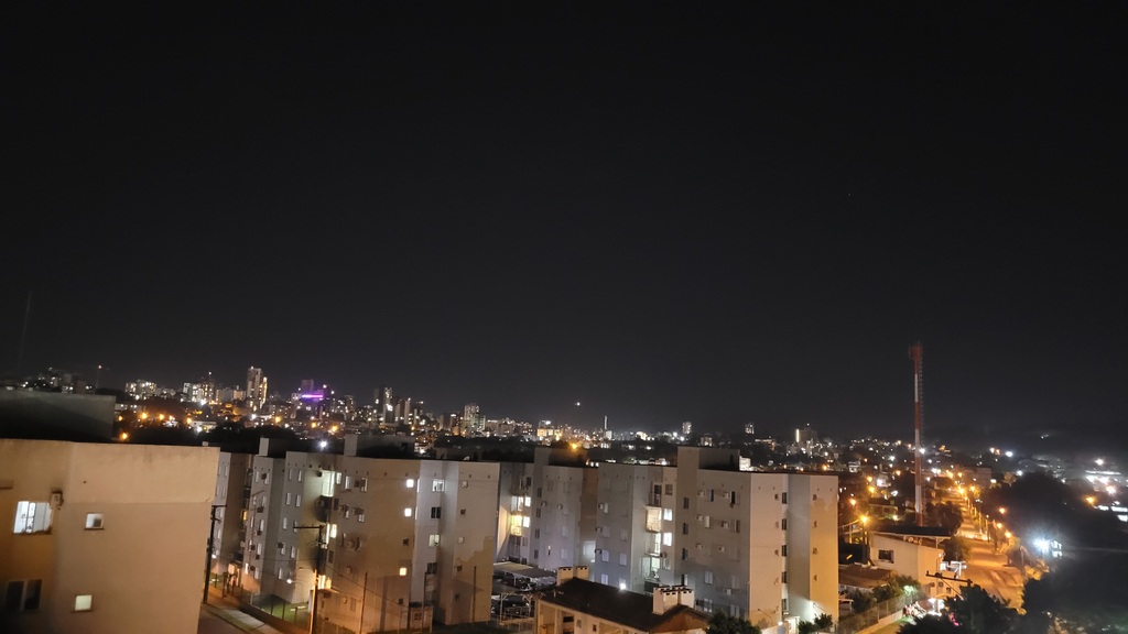 título imagem Cheiro forte intriga moradores em diversas regiões de Santa Maria nesta terça-feira