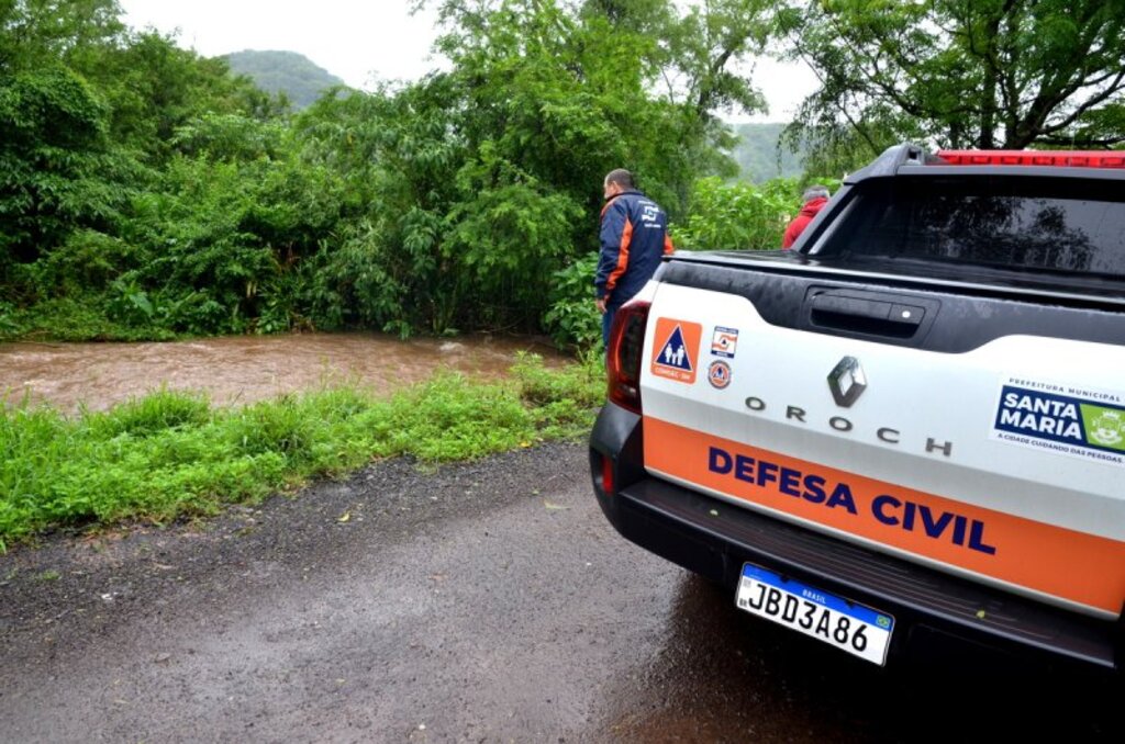 Chuva volta com intensidade em Santa Maria, e famílias em áreas de risco já precisam sair de casa