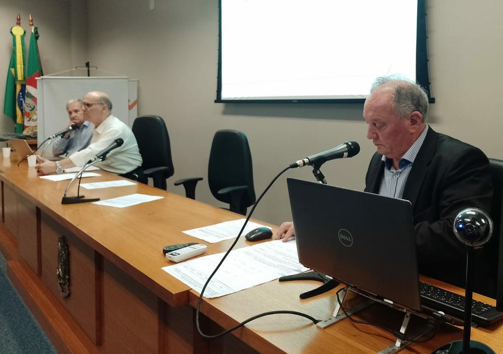 Audiência pública sobre pedido de reequilíbrio do contrato de concessão da RSC-287 ouve lideranças