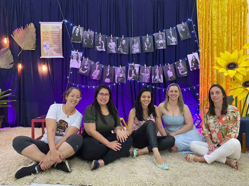 Galeria de imagens: Angela Meincke Melo, Ana Padilha, Patrícia Kraetzig Azevedo, Tatiane Diello Dias e Juliana Giriboni Lutz participam da exposição