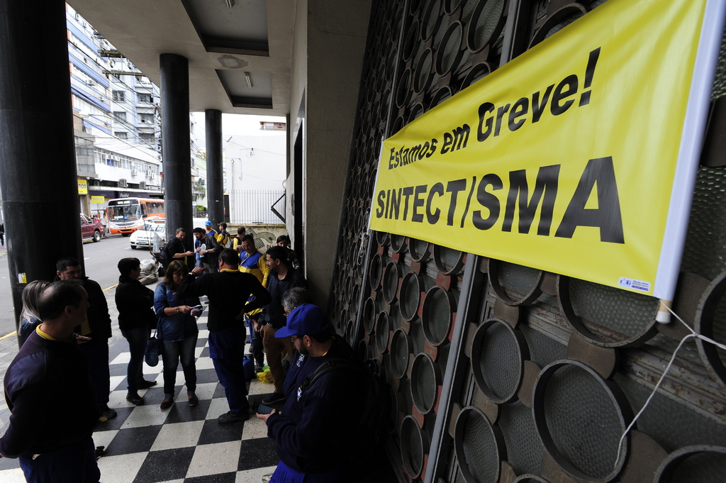 título imagem Trabalhadores dos Correios avaliam greve na semana da Black Friday