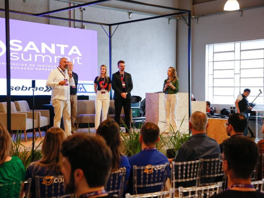 título imagem Com foco em inovação, Santa Summit teve início nesta sexta-feira na Vila Belga; saiba mais