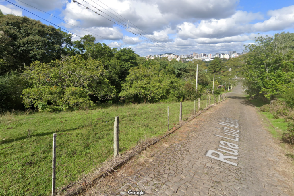 Corpo de homem com ferimentos nas pernas e nos braços é encontrado no Bairro Itararé em Santa Maria