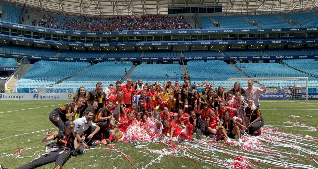 título imagem Inter é campeão gaúcho de futebol feminino