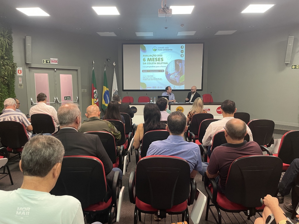 Comitê Pelo Meio Ambiente: superintendente avalia os seis meses de coleta seletiva e fala sobre concessão regional para o serviço