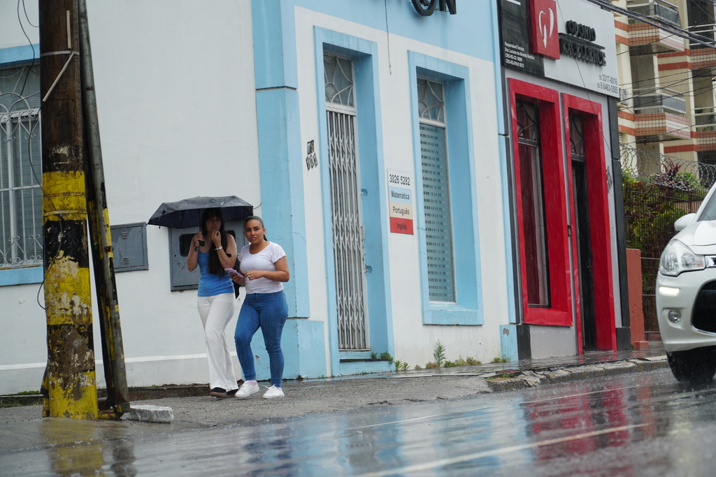 título imagem Depois do desconforto térmico de 50°C, chuva chega a Santa Maria neste sábado