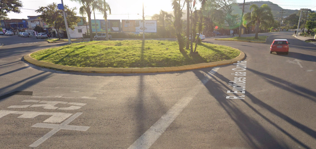 Itens da decoração de Natal são furtados na tarde deste sábado