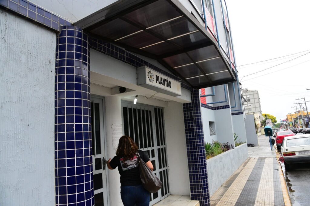 título imagem Com mais de 200 policiais, Operação Blue Horse é deflagrada em cidade da região