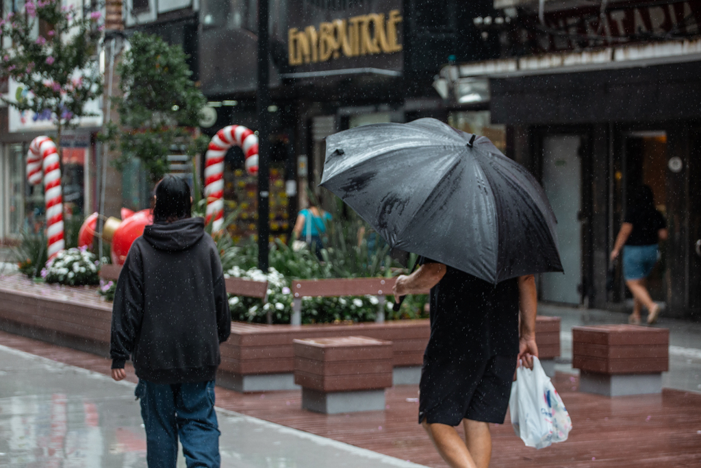 título imagem Tarde de quarta-feira é marcada por chuva em Santa Maria