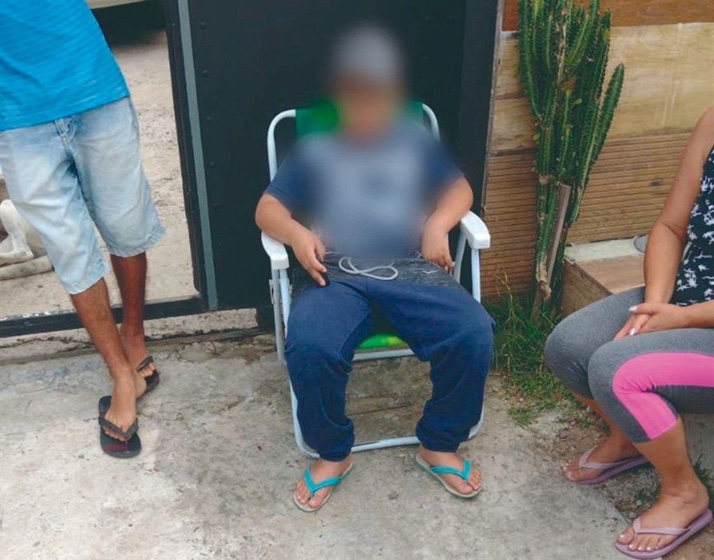título imagem “A criança estava bem nervosa”, diz PM que encontrou menino de 8 anos dirigindo carro
