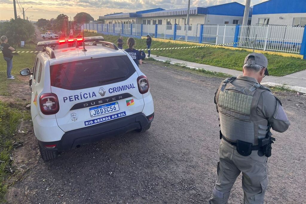 Mulher confessa ter matado homem a facadas e é presa em Santa Maria