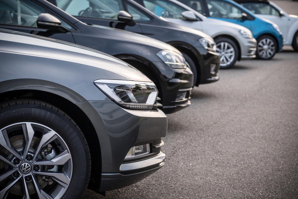 Tio e sobrinho são presos suspeitos de furtarem carros durante baile em cidade da região

