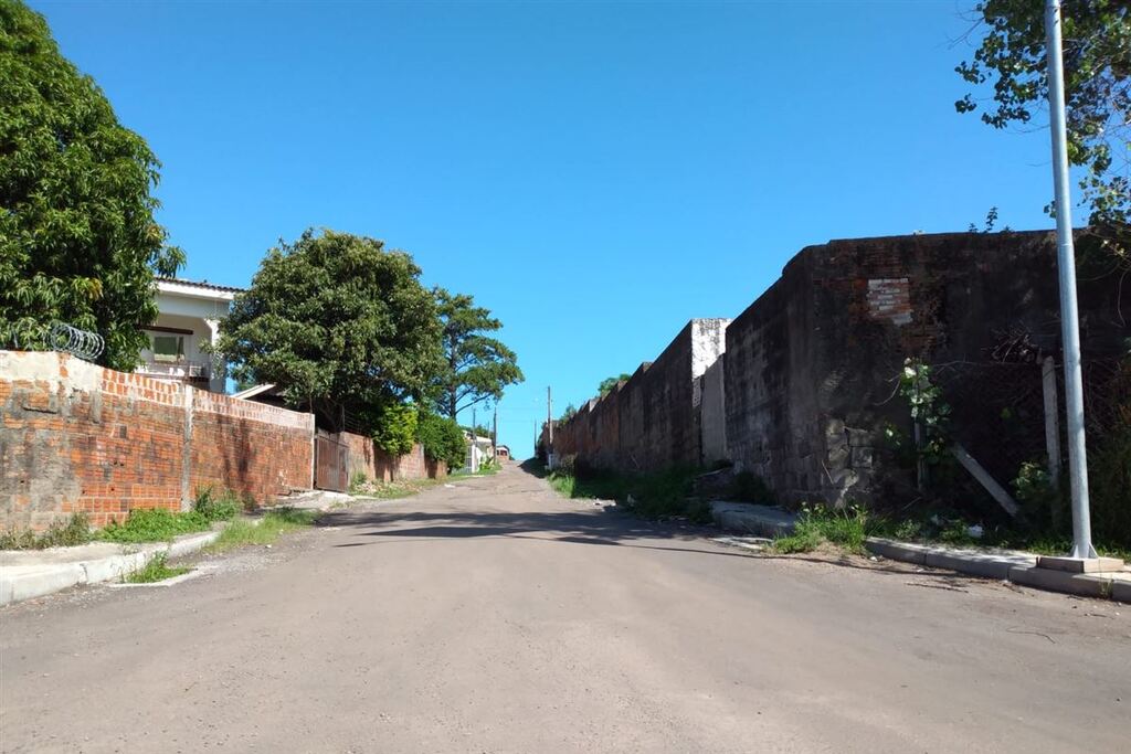 título imagem Homem é assaltado e agredido por trio em Santa Maria
